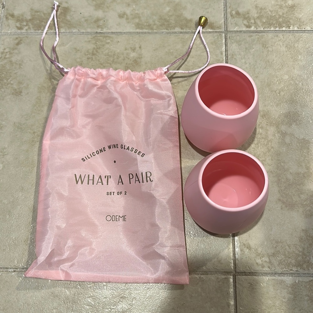NWT Odeme | Pink Silicone Wine Glasses